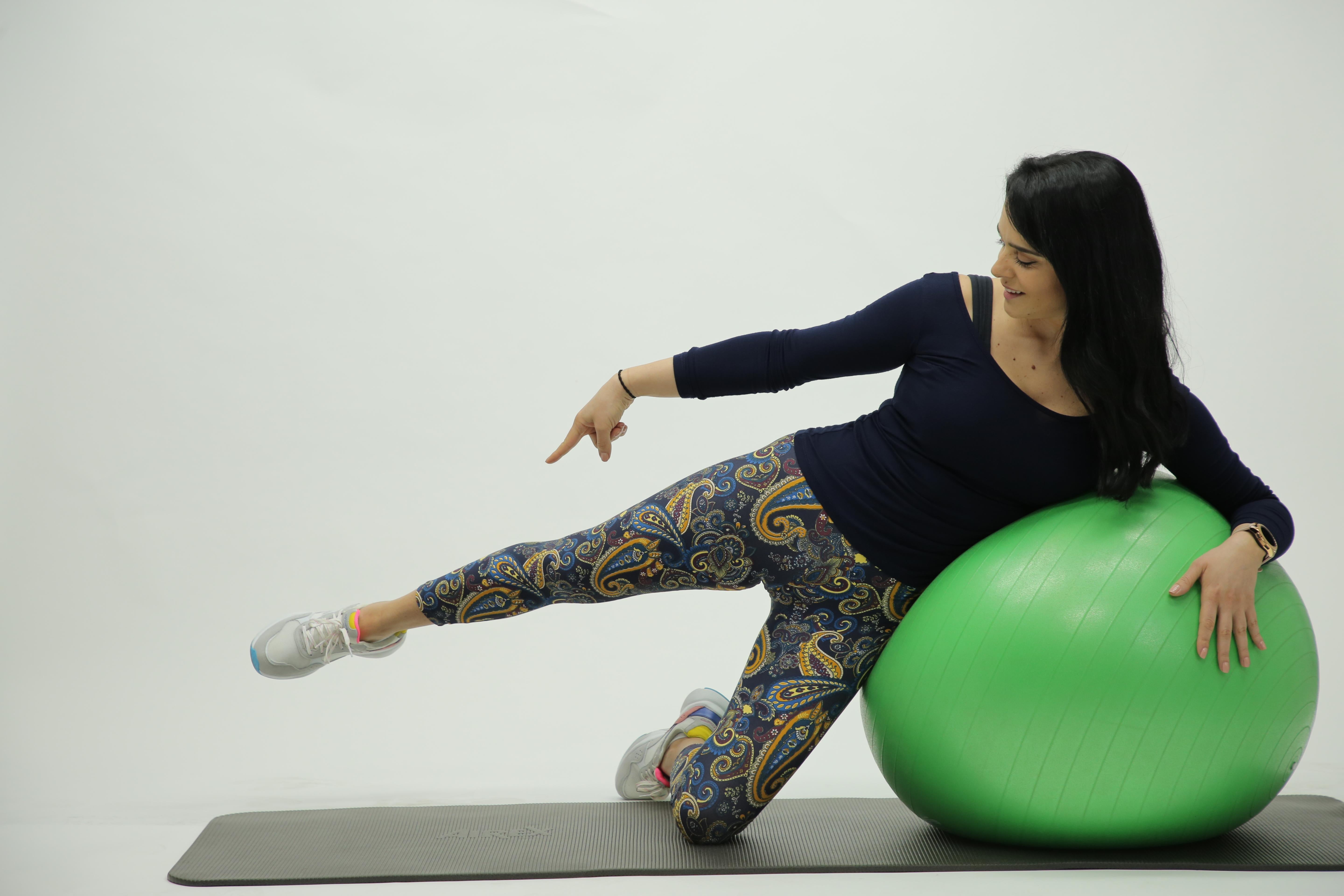 تمارين لشد الأرداف والساقين analytics